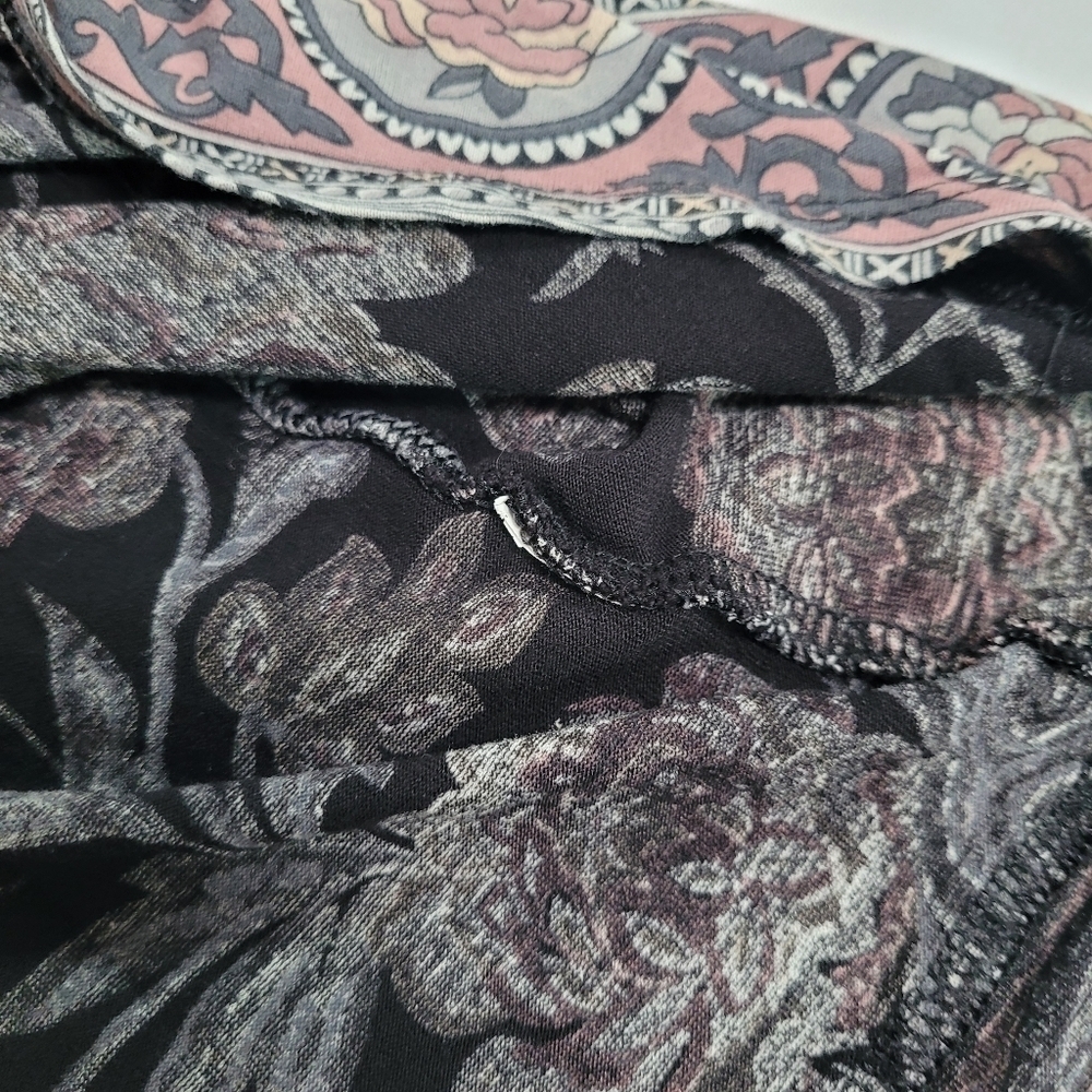 Lucky Brand Women's Size 2X Plus Floral 3/4 Sleeve Vneck Blouse Top - Picture 6 of 10